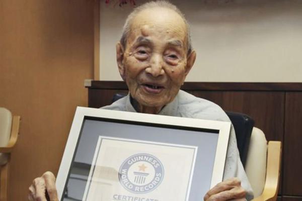 رکورد پیرترین دانشجوی جهان ثبت شد